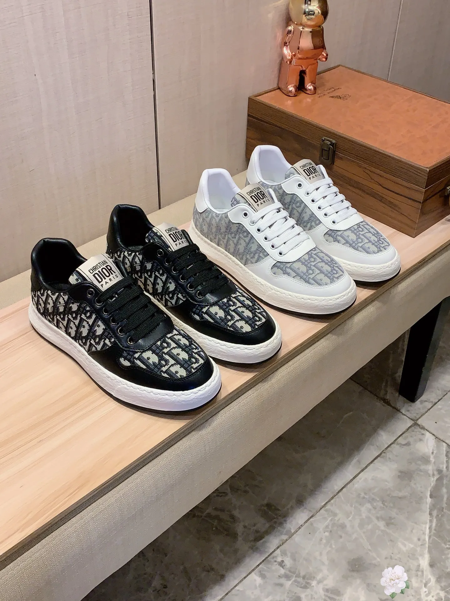 Men's men's shoes💰420💰💰🎩🎩[Lightning][Lightning] "Dior DIOR*" The latest • popular casual shoes, top brand [seduce] luxury ~ purchasing agency, top ~ quality. [Strong] The upper is made of imported breathable cowhide with fabric material ➕ Breathable sheepskin feet (•) and fine workmanship. The original stylish and stylish soft rubber wear-resistant and non-slip outsole is light and comfortable on the feet. The real thing looks better in real photos. No. 122: code: 38-44, 2️⃣ colors selected